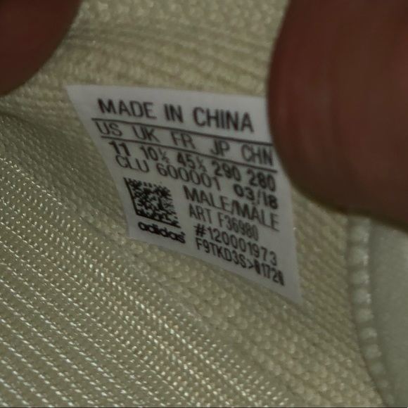 NEW DEADSTOCK Yeezy 350 V2 Butter w/ Box - Picture 7 of 8